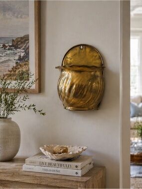 Vintage Brass Wall Pocket Planter / Mail Holder – Coastal Elegant Decor